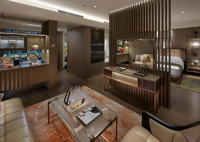 The Landmark Mandarin Oriental Hong Kong