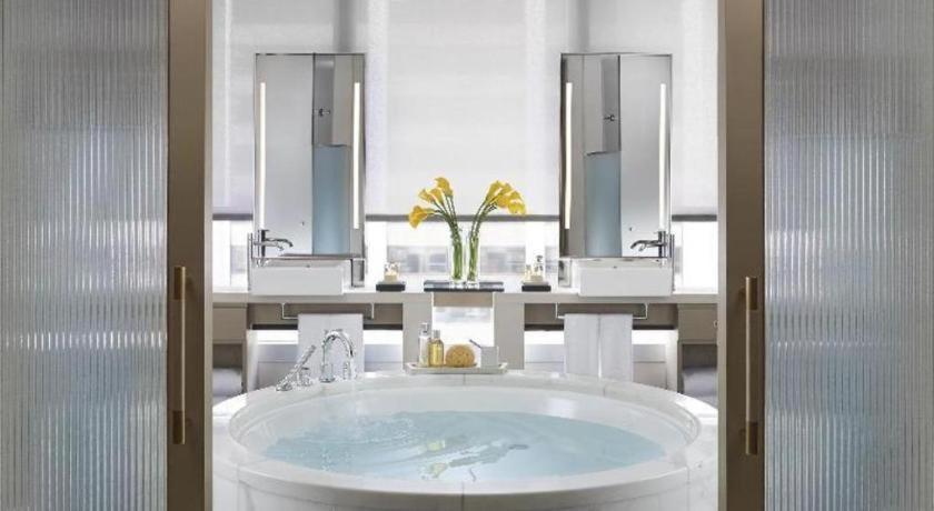 The Landmark Mandarin Oriental Hotel Hong Kong