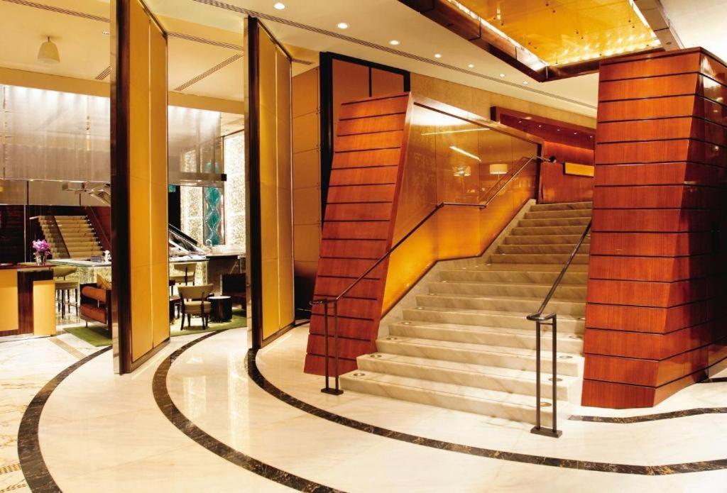 The Landmark Mandarin Oriental 5* Hong Kong