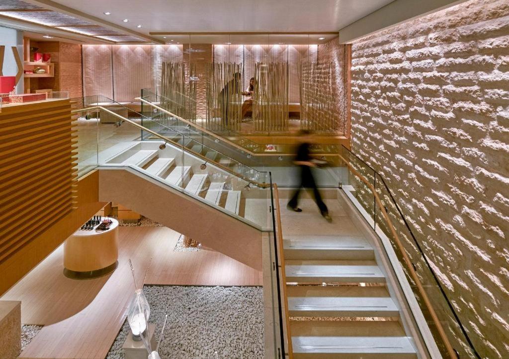 Khách sạn The Landmark Mandarin Oriental Hong Kong